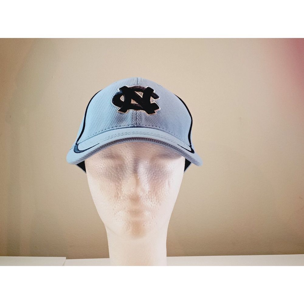 North Carolina Tarheels One Size Fits All Embroidered Cap 🧢